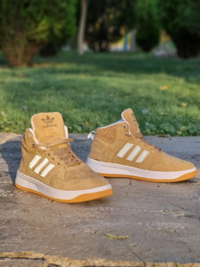 حراج ویژه فروش فوق العاده کفش کتونی اسپرت مردانه پسرانه نیم بوت آدیداس بوتیکی رویه مخمل