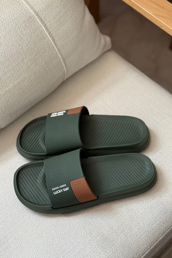 دمپایی سیلیکونی مردانه | مدل لاکی