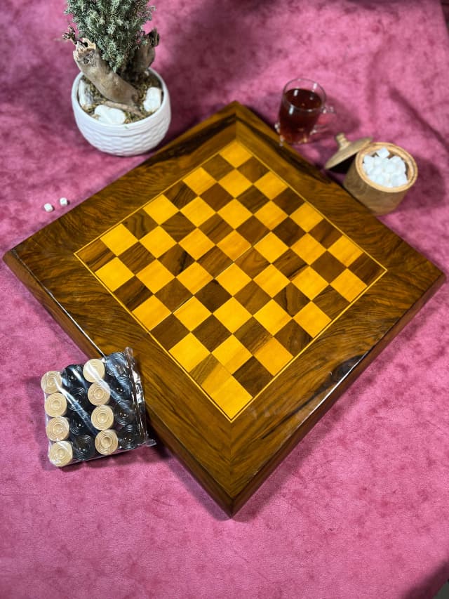 تخته نرد وشطرنج سنندج چوب گردو لاک پلی استر دو لب گرد درجه ۲ ساده و شیک