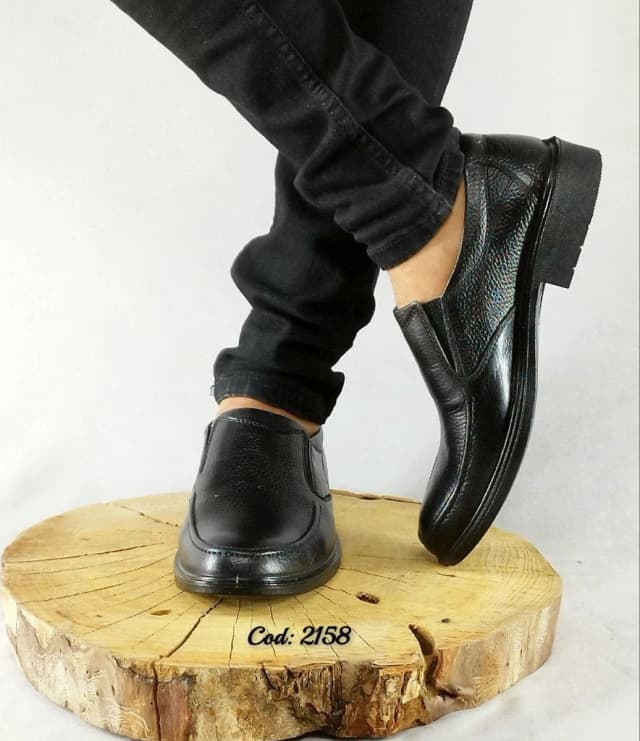 کفش چرم طبیعی مجلسی اداری  مردانه زیره طبی تزریق مستقیم قاپاق دار لژدار 2158   با ارسال رایگان