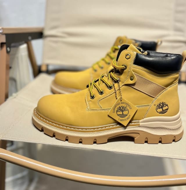 نیم‌بوت ست زنانه/مردانه تیمبرلند ضدآب مدل Timberland Waterproof رنگ زرد | سایز ۳۸ الی ۴۵