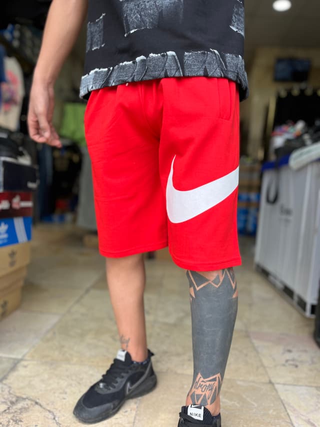 شلوارک قرمز نایک اسپرت