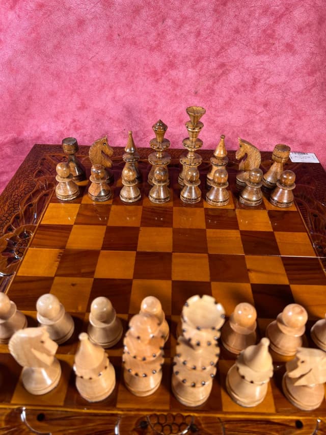 مهره شطرنج چوب گردو درشت و بزرگ کاره دست