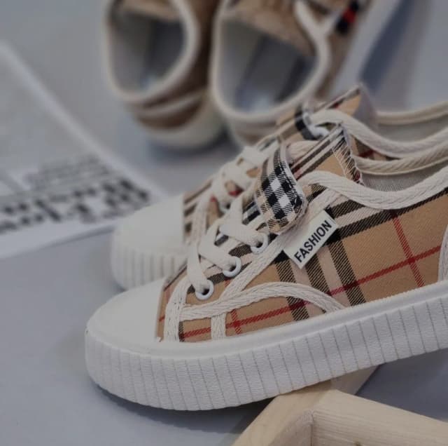 ونس وارداتی fashion بچگانه