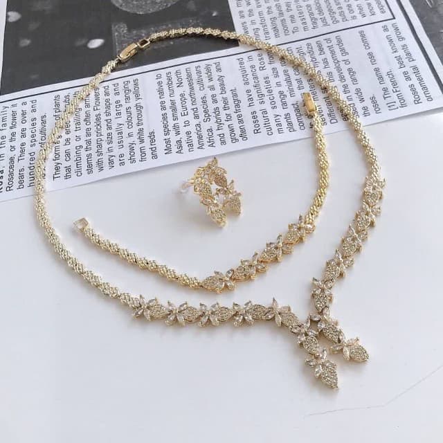 سرویس نگینی زمردی برنجی مجلسی 9009501100