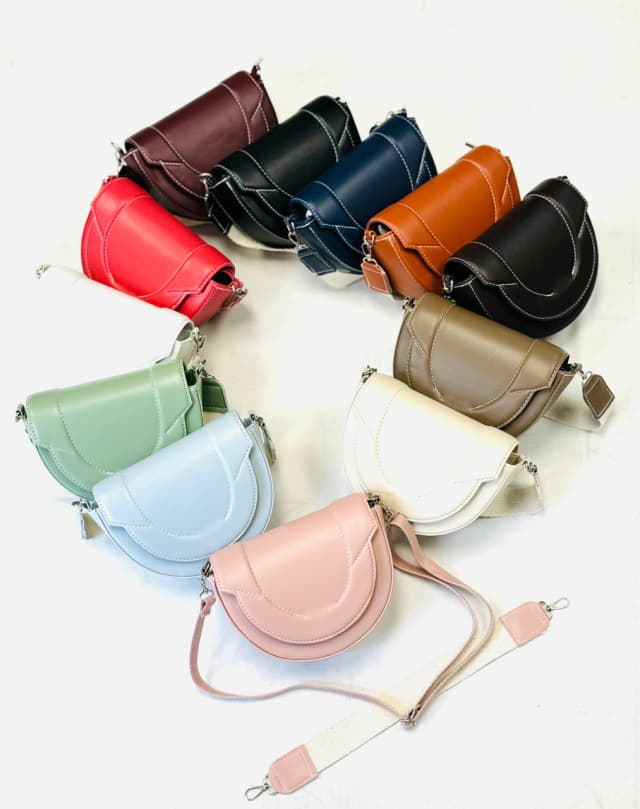 کیف نیم گرد بند کنفی