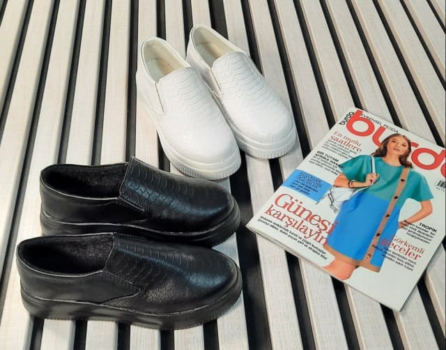 ونس چرم لژدار زنانه ds01091